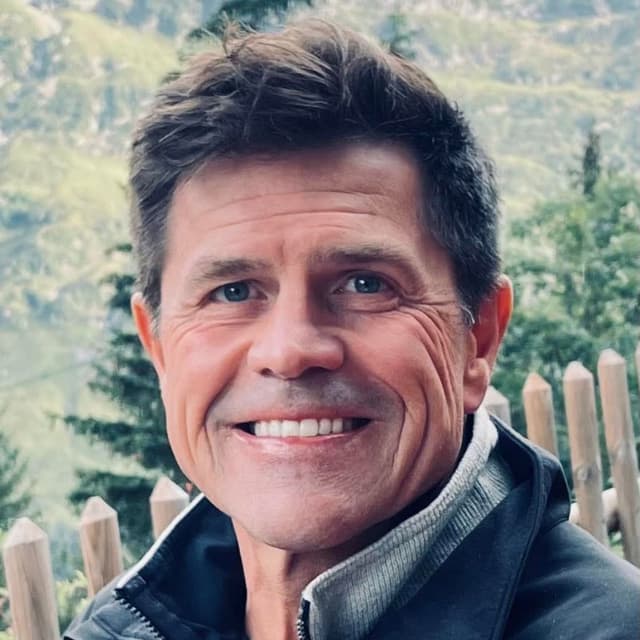 After retiring from the U.S. Army, where I served 20 years in special operations units, I sought a new challenge. My interest in Stanford University’s unique place in the Silicon Valley ecosystem led me there, and while enrolled as a graduate student, I met remarkable founders and venture capitalists. When MVA was starting, we talked about purpose. Involving veterans and other government service members in supporting the critical technologies our nation needs is an honorable mission—one that I am humbled to support.